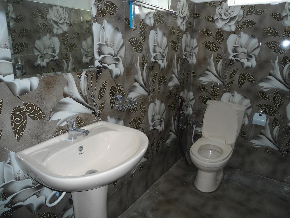 Villa Ravichini โปลอนนารูวา ภายนอก รูปภาพ